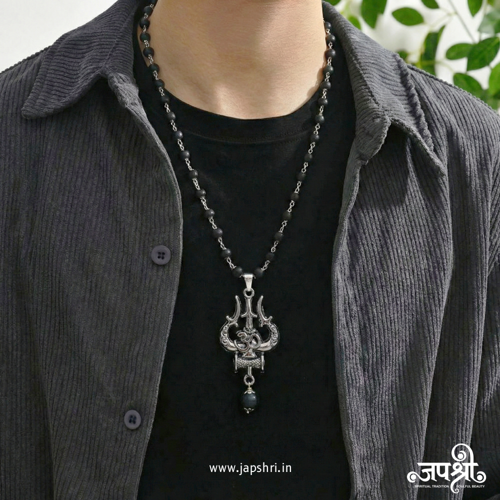 Om Trishul Pendant With Karungali Silver Cap Mala