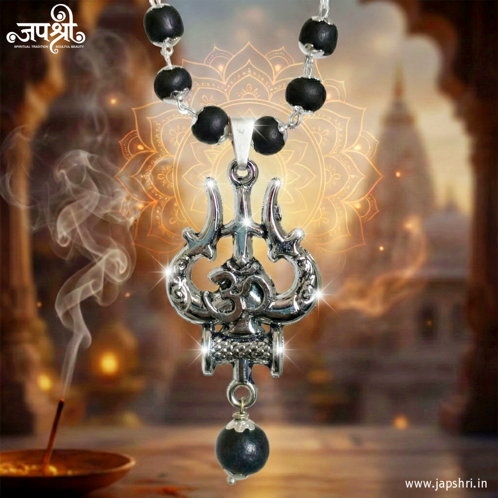 Om Trishul Pendant With Karungali Silver Cap Mala